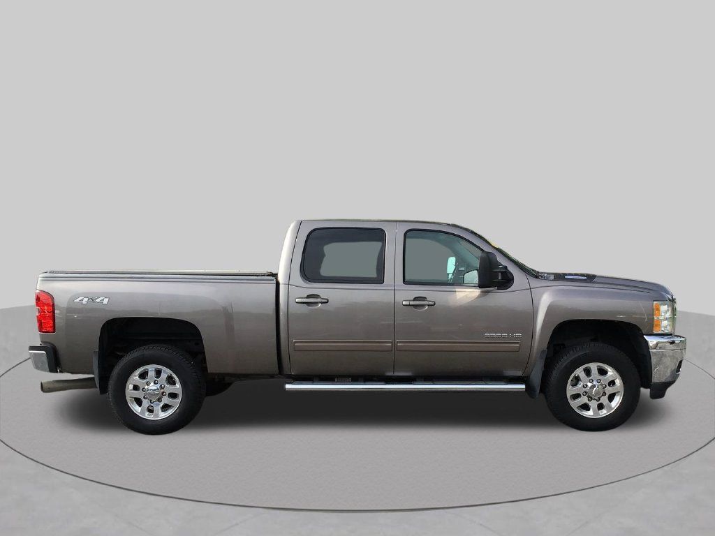 Used 2014 Chevrolet Silverado 3500 LTZ w/ LTZ Plus Package AWD/4WD image 6