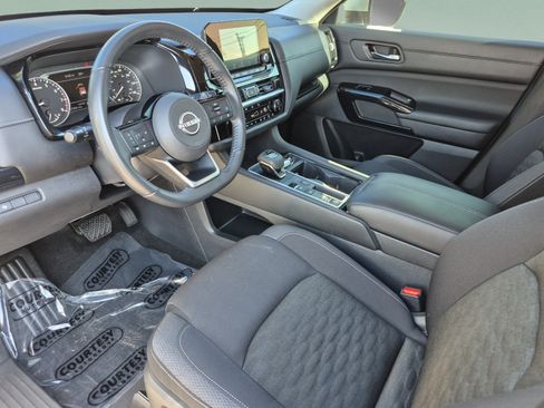 Certified 2022 Nissan Pathfinder SV FWD image 20