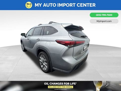 Used 2023 Toyota Highlander Limited AWD/4WD image 4