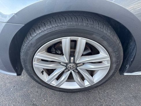 Used 2017 Volkswagen Passat 1.8T SE FWD image 22