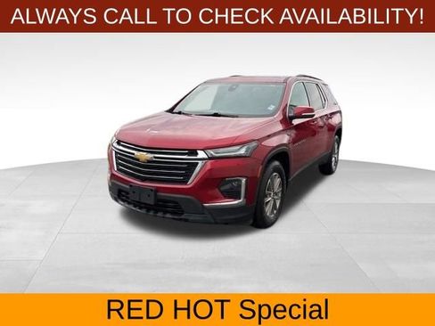 Used 2023 Chevrolet Traverse LT AWD/4WD image 3