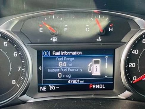 Used 2024 Chevrolet Equinox LS w/ LS Convenience Package image 9