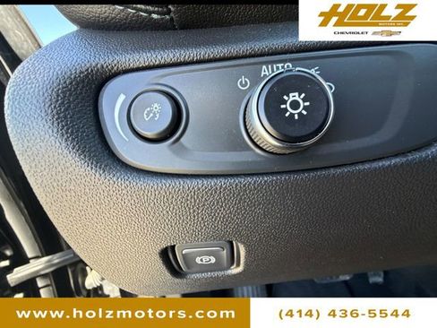 Certified 2020 Chevrolet Blazer LT FWD image 17