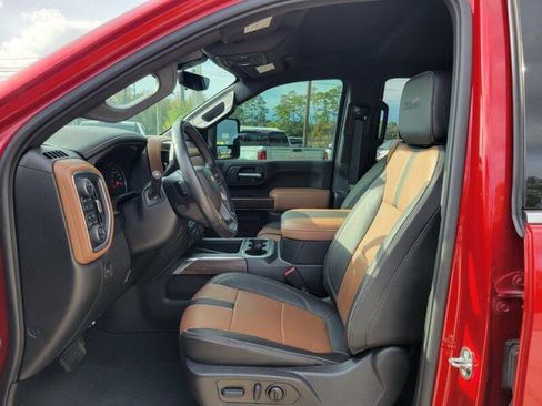 Used 2023 Chevrolet Silverado 2500 High Country w/ Technology Package image 9