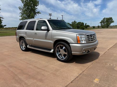 Used 2005 Cadillac Escalade 2WD image 31