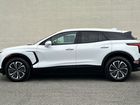 Certified 2024 Chevrolet Blazer EV LT AWD/4WD image 7