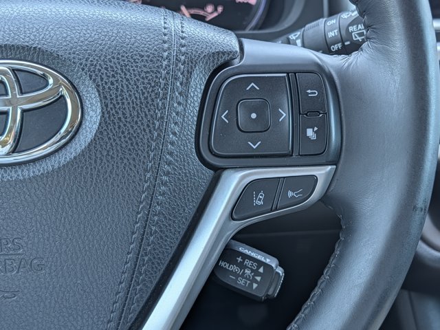 Used 2018 Toyota Highlander Limited AWD/4WD image 23
