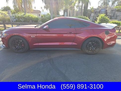 Used 2017 Ford Mustang GT Premium RWD image 1