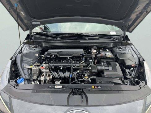Used 2023 Hyundai Elantra SEL FWD image 68