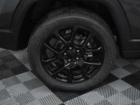 Used 2022 Jeep Compass Altitude image 8