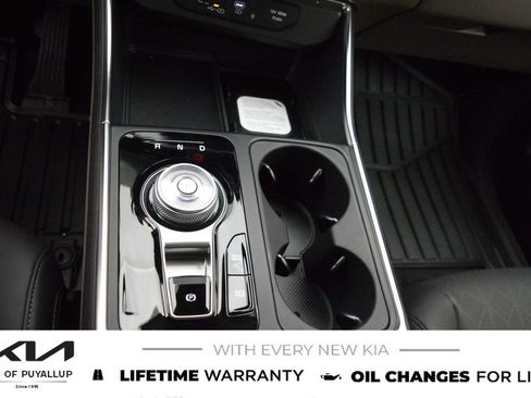 New 2026 Kia Carnival EX image 24