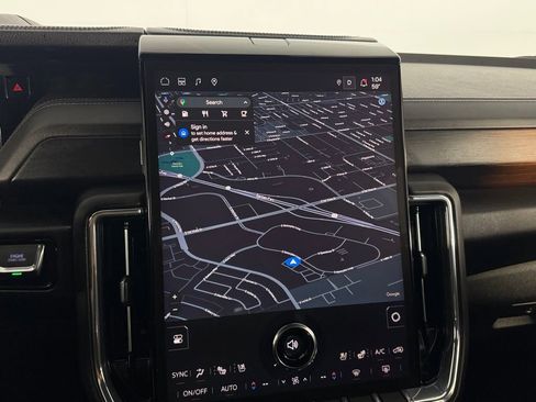 Used 2025 GMC Yukon Denali image 19