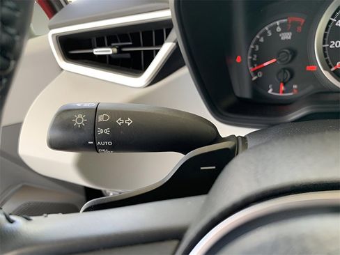 Used 2022 Toyota Corolla SE image 37