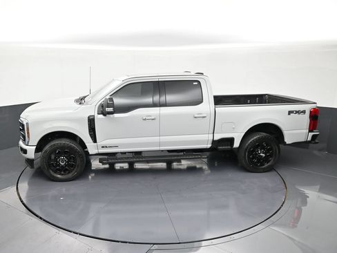 Used 2025 Ford F250 Lariat w/ Lariat Ultimate Package AWD/4WD image 16