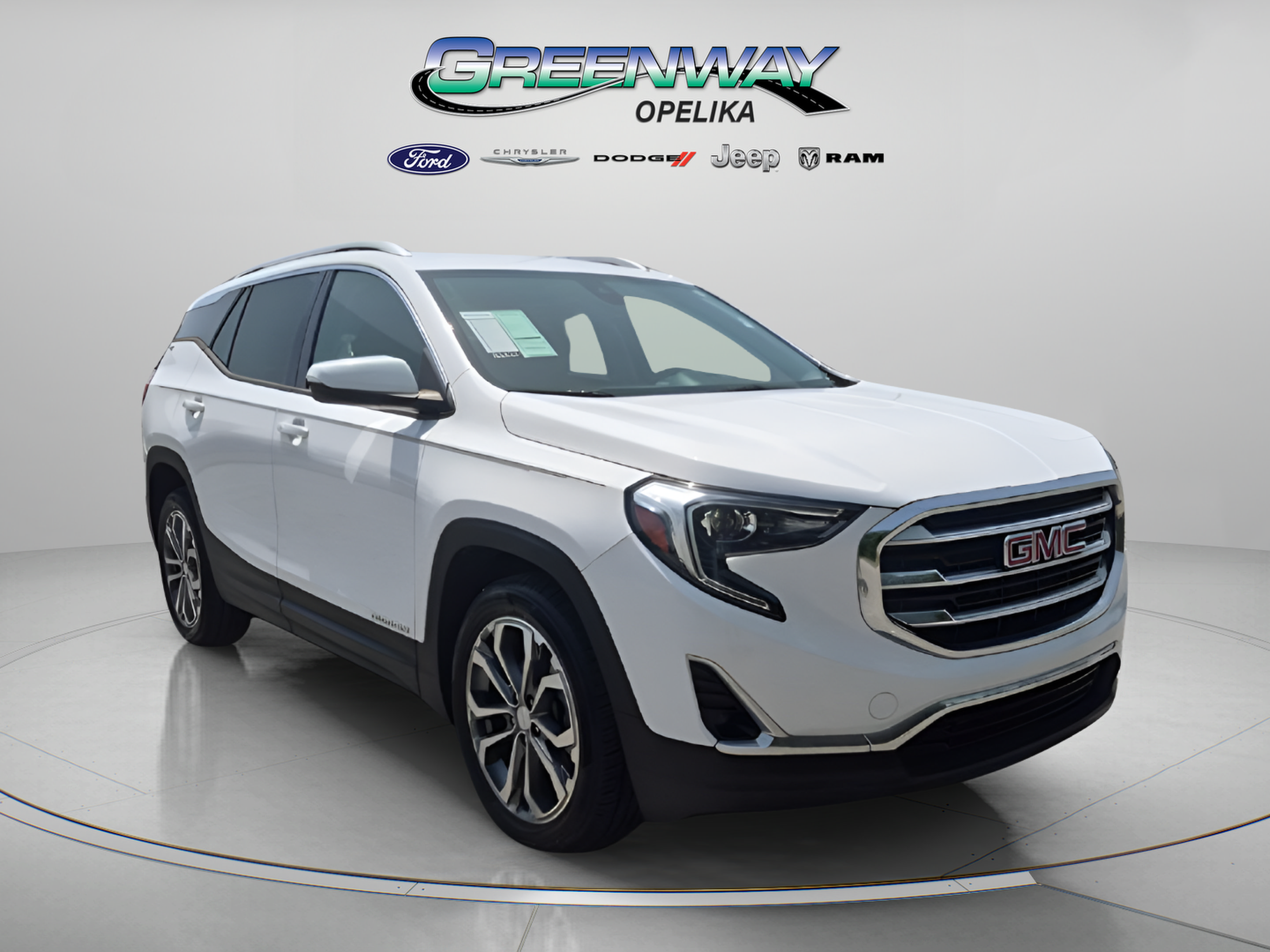Used 2019 GMC Terrain SLT w/ Preferred Package FWD image 1