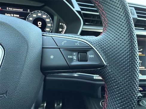 Certified 2025 Audi Q3 2.0T Premium Plus w/ Premium Plus Package image 16