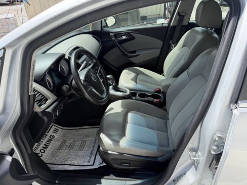 Used 2015 Buick Verano w/ Comfort Package FWD image 11