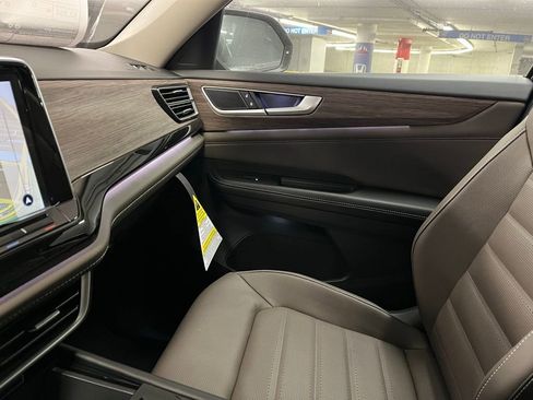 New 2026 Volkswagen Atlas SEL AWD/4WD image 33