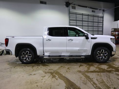 New 2026 GMC Sierra 1500 SLT w/ SLT Premium Plus Package image 2