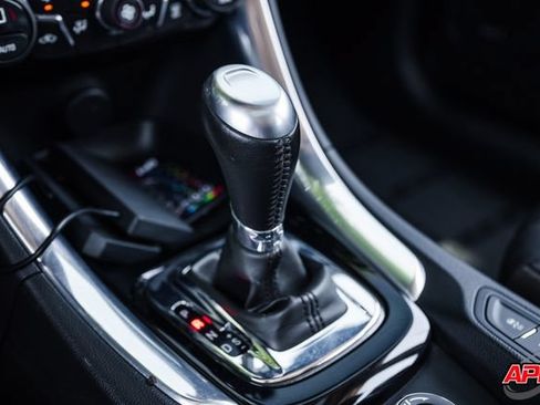 Used 2015 Chevrolet SS RWD image 16