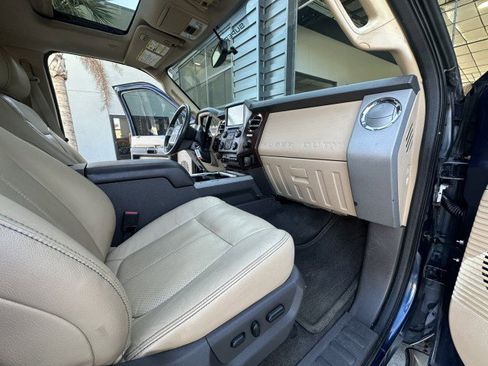 Used 2014 Ford F250 Lariat w/ Lariat Ultimate Package image 19
