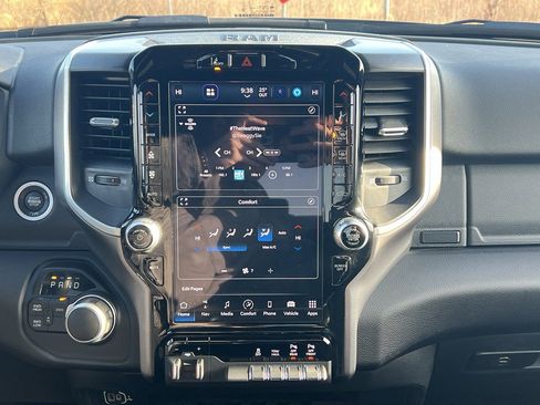 Used 2024 RAM 2500 Big Horn w/ Night Edition image 26