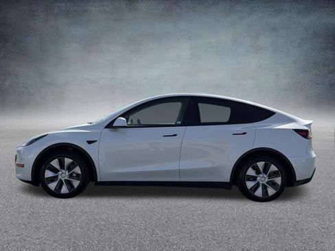 Used 2023 Tesla Model Y Long Range AWD/4WD image 6