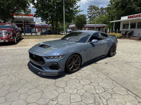 Used 2024 Ford Mustang GT w/ GT Performance Package RWD image 7