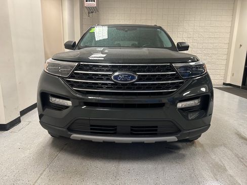 Certified 2022 Ford Explorer XLT w/ Equipment Group 202A image 36