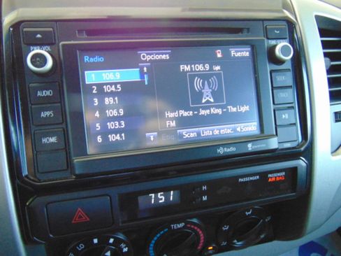 Used 2014 Toyota Tacoma 4x4 Double Cab w/ TRD Off-Road Package image 13