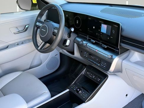 Used 2024 Hyundai Kona Limited image 6