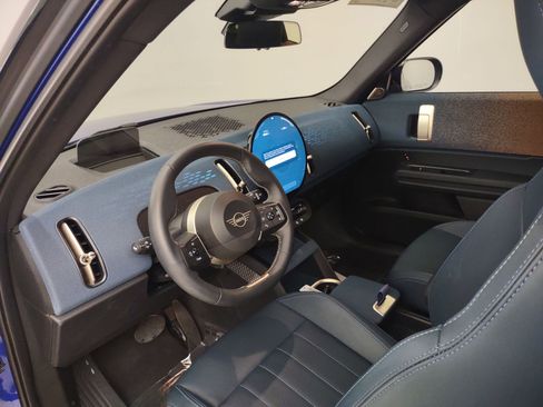 Used 2025 MINI Cooper Countryman S image 2