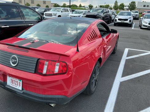 Used 2010 Ford Mustang GT Premium RWD image 2