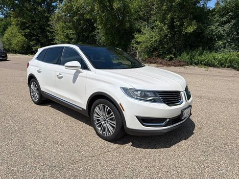 Used 2016 Lincoln MKX Reserve w/ Equipment Group 102A AWD/4WD image 16