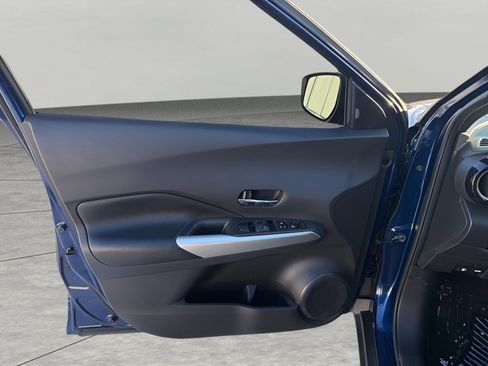 Used 2020 Nissan Kicks SR w/ SR Premium Package image 24