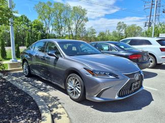 Used 2019 Lexus ES 300h FWD video 1