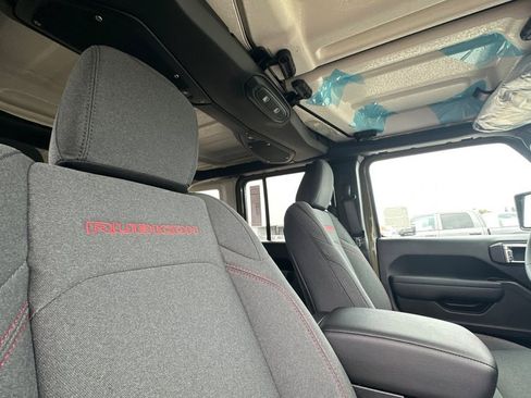 New 2026 Jeep Wrangler Unlimited Rubicon image 17