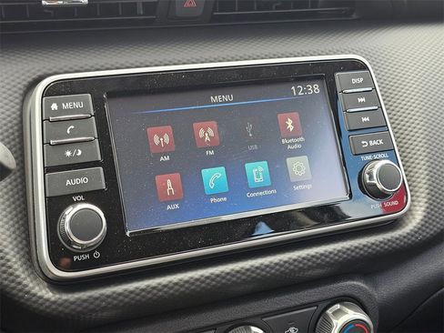 New 2025 Nissan Kicks Play S image 8