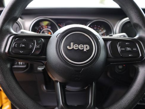 Used 2021 Jeep Wrangler Sport AWD/4WD image 15