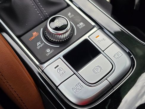 Certified 2025 Kia Telluride SX Prestige X-Line AWD/4WD image 32