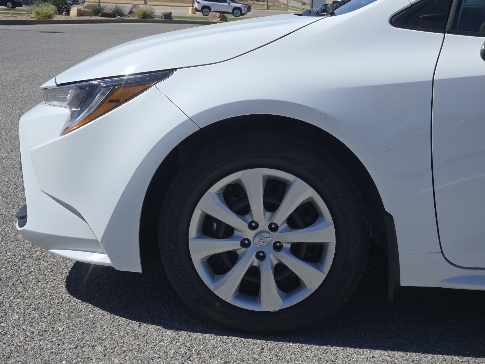 New 2027 Toyota Corolla LE FWD image 9