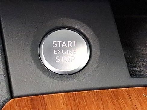 Used 2023 Audi Q5 2.0T Premium w/ Convenience Package image 23