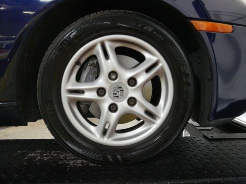 Used 2002 Porsche Boxster RWD image 97