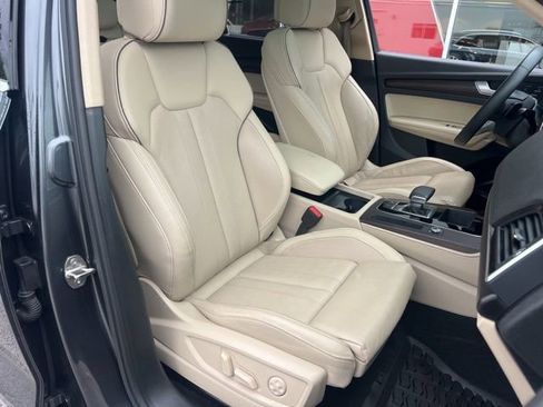 Used 2024 Audi Q5 2.0T Premium Plus image 37