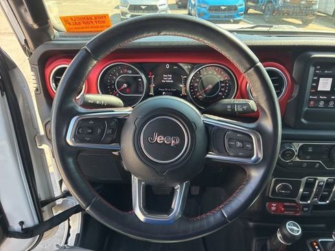 Used 2018 Jeep Wrangler Unlimited Rubicon AWD/4WD image 29