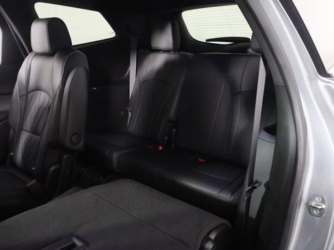 Used 2023 Buick Enclave Avenir w/ Avenir Technology Package image 42