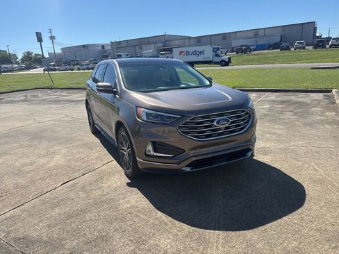 Used 2019 Ford Edge Titanium w/ Equipment Group 301A image 2