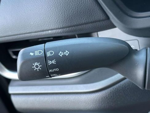 Used 2024 Toyota Grand Highlander Limited image 23