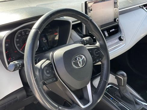 Used 2019 Toyota Corolla SE w/ Carpet Mat Package image 9