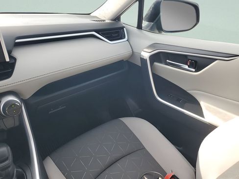 Certified 2024 Toyota RAV4 XLE image 11